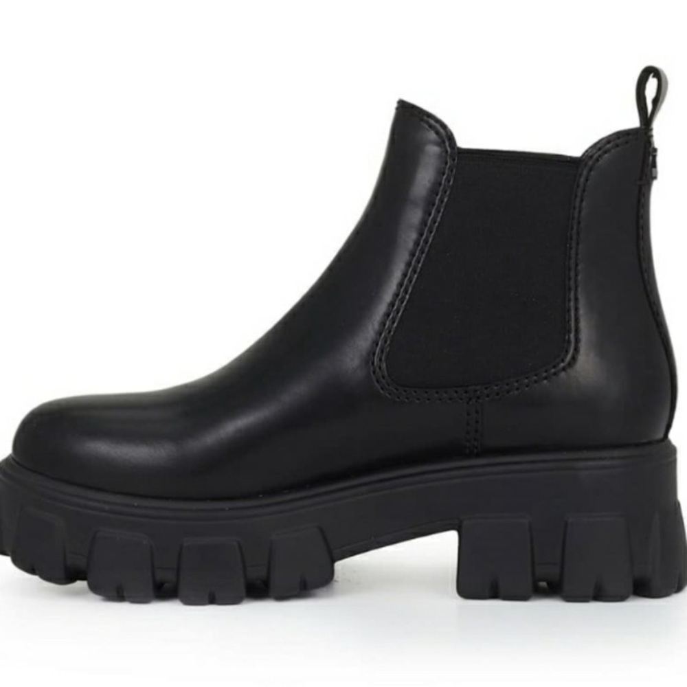 Sam Edelman Darielle lug sole boots